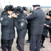 Сто спеціальних жетонів та посвідчень працівників Національної поліції України знайшли своїх власник