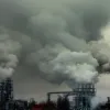 ​Російське вторгнення в Україну : Міндовкілля порівняло забруднення повітря через війну з роком роботи металургійного підприємства