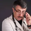 ​Доктор Комаровський: Як дезінфікувати окуляри після вулиці