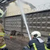 ​Київ: рятувальники ліквідували пожежу у 2-поверховій будівлі