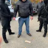 70 тис грн за непритягнення особи до кримінальної відповідальності – на Київщині викрито співробітника поліції