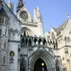 ​Суд Лондона расширил всемирный арест активов Коломойского и Боголюбова