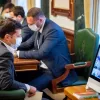 ​Президент требует от Кабмина четкой коммуникации по карантину, экономических программ для преодоления бедности и создания всех условий для изготовления вакцин в Украине
