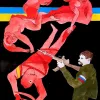 Російське вторгнення в Україну : Жахіття Бучі від художника Антона Логова 