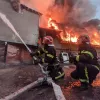 Російське вторгнення в Україну : під час ліквідації пожежі врятовано 5 осіб та евакуйовано 98 осіб
