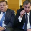 ​Путінські олігархи Фрідман і Авен продають свої частки в Альфа-Банку щоб позбавитись санкцій
