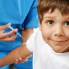 На Дніпропетровщині лікарі закликають батьків вакцинувати дітей перед новим навчальним роком