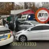 ​В Киеве такси вылетело на тротуар и врезалось в МАФ: много погибших 