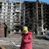 ​Російське вторгнення в Україну : "95% усіх будівель, 95% зруйновано у Маріуполі! 