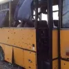 ​Російське вторгнення в Україну : На Харківщині російські військові обстріляли автобуси з цивільними. 