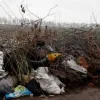 ​На Вінниччині майданчик для збору відходів перетворили на стихійне звалище