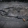 Російське вторгнення в Україну : Вранці російські військові влучили в інфраструктурні об'єкти у Броварах