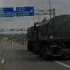​У Керчі зафіксували колону російської військової техніки