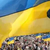 Українці мають жити в Україні