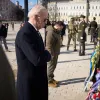​Президенти США та України вшанували памʼять загиблих героїв