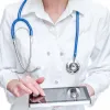 Лікарня імені Мечникова консультує лікарів та пацієнтів в телефонних та Skype-каналах