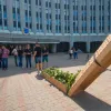 Дніпровські активісти провели в останню путь дерева з вулиці Короленка