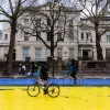 ​Пофарбували у жовто-блакитний вулицю біля посольства РФ у Лондоні