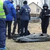 ​Російське вторгнення в Україну : У Бучі закінчують ексгумацію тіл