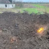 ​Російське вторгнення в Україну : У Дніпропетровській області росіяни влучили ракетою в поле. 
