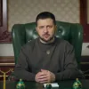 ​Їздити за кордон із недержавною метою посадовцям більше не вдасться – звернення Президента України