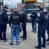 У аеропорту «Бориспіль» затримано офіцера ДПСУ на передачі хабара за сприяння незаконному проникненню в Україну: спецпрокуратура Центрального регіону