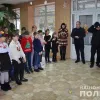 Поліцейська волонтерська делегація завітала до Новоайдарської школи-інтернату