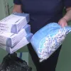Благодійники забезпечили центр онкогематології дитячої обласної лікарні масками та рукавичками