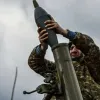 Російське вторгнення в Україну : Понад півсотні ударів