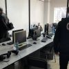 CБУ блокувала діяльність двох нелегальних call-центрів, через які щодня у банківських клієнтів викрадали до 20 тисяч доларів США CБУ блокувала діяльність двох нелегальних call-центрів, через які щодня у банківських клієнтів викрадали до 20 тисяч доларів США