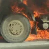 Обережно! В Дніпрі під час руху загорілись дві автівки! 