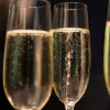 ​Шампанське тепер коштуватиме дорожче: Кабмін підвищив ціну на ігристе вино