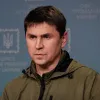 ​Советник руководителя ОПУ Михаил Подоляк: Украина будет защищать себя ударами по складам и базам россии