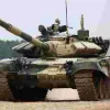​Російське вторгнення в Україну : Польща передала Україні понад 200 танків Т-72