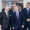 ​  			Путин поздравил Вячеслава Моше Кантора за поставку химоружия в Сирию!		