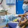 ВООЗ: нехватка шприців загрожує вакцинації від COVID-19 в Африці