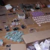 ​Поліцейські ліквідували інтернет-наркокрамницю та вилучили наркотиків на 1,5 мільйони гривень