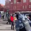 ​⚡️На Манежній площі у Москві затримані співають гімн України