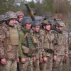 ​В одному строю з 2014-го: генерал Наєв відзначив головного сержанта ЗСУ Олександра Косинського