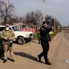 ​На Донеччині поліцейські посилили заходи безпеки у прифронтових населених пунктах
