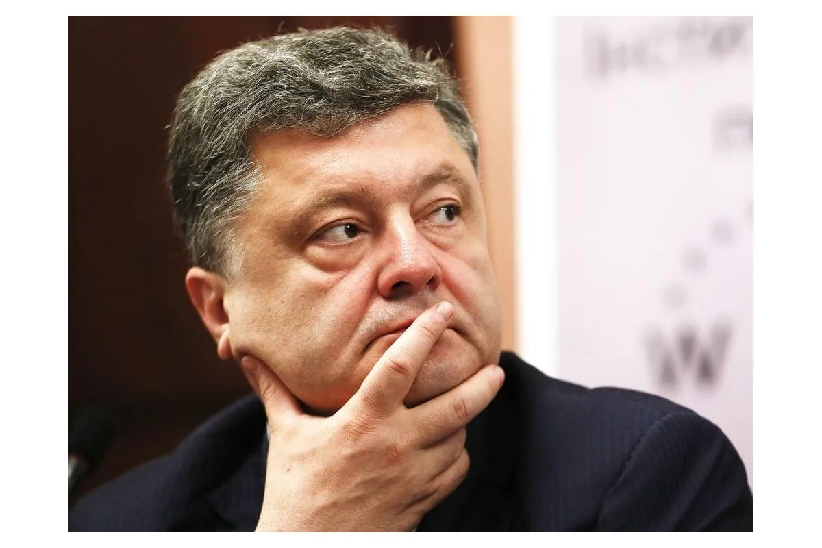 Президент України Петро Порошенко змінив плани через підвищення активності в Авдіївці