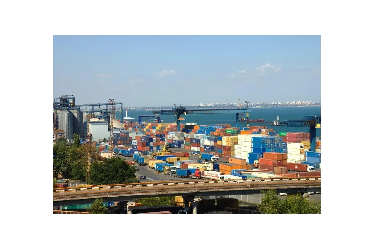 СБУ просить Президента перевірити Одеський морський торгівельний порт