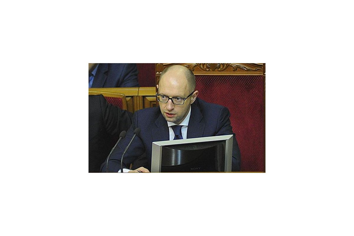 Арсеній Яценюк хоче створити комфортні умови малому бізнесу Арсеній Яценюк хоче створити комфортні умови малому бізнесу
