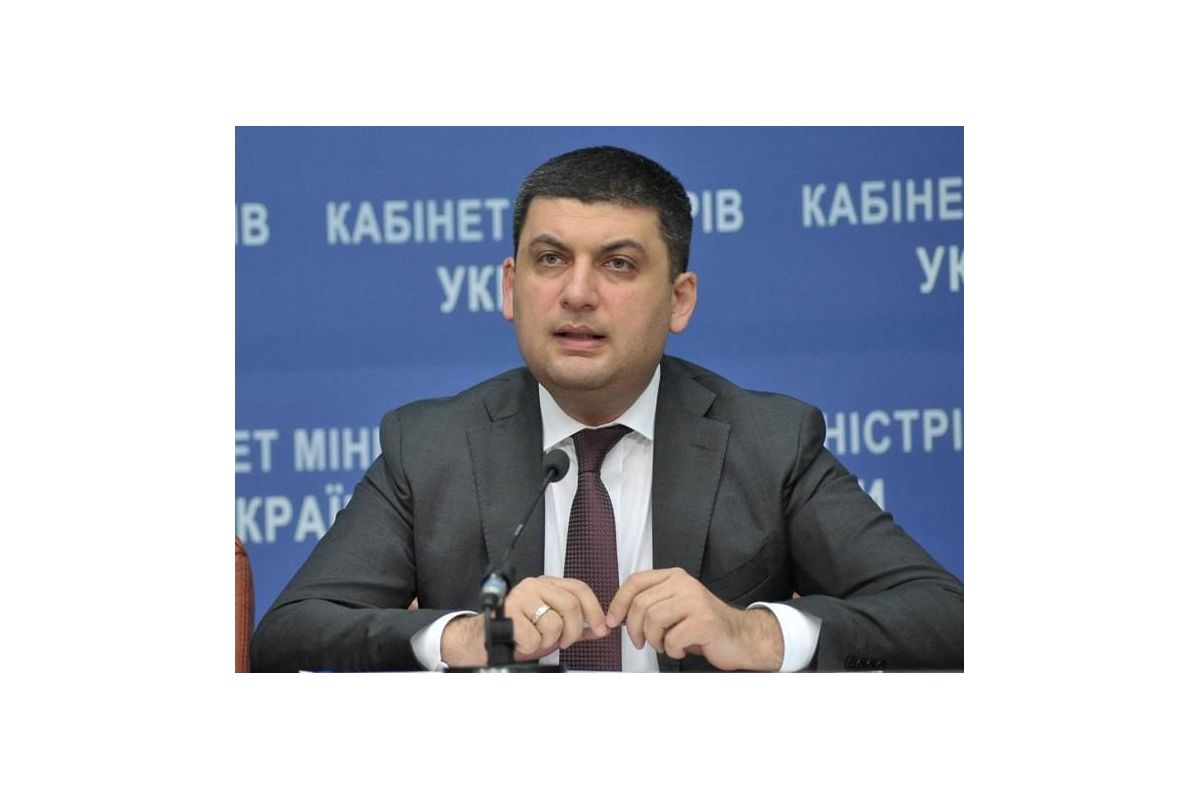 Прем'єр пообіцяв проконтролювати тарифи на комуналку Прем'єр пообіцяв проконтролювати тарифи на комуналку