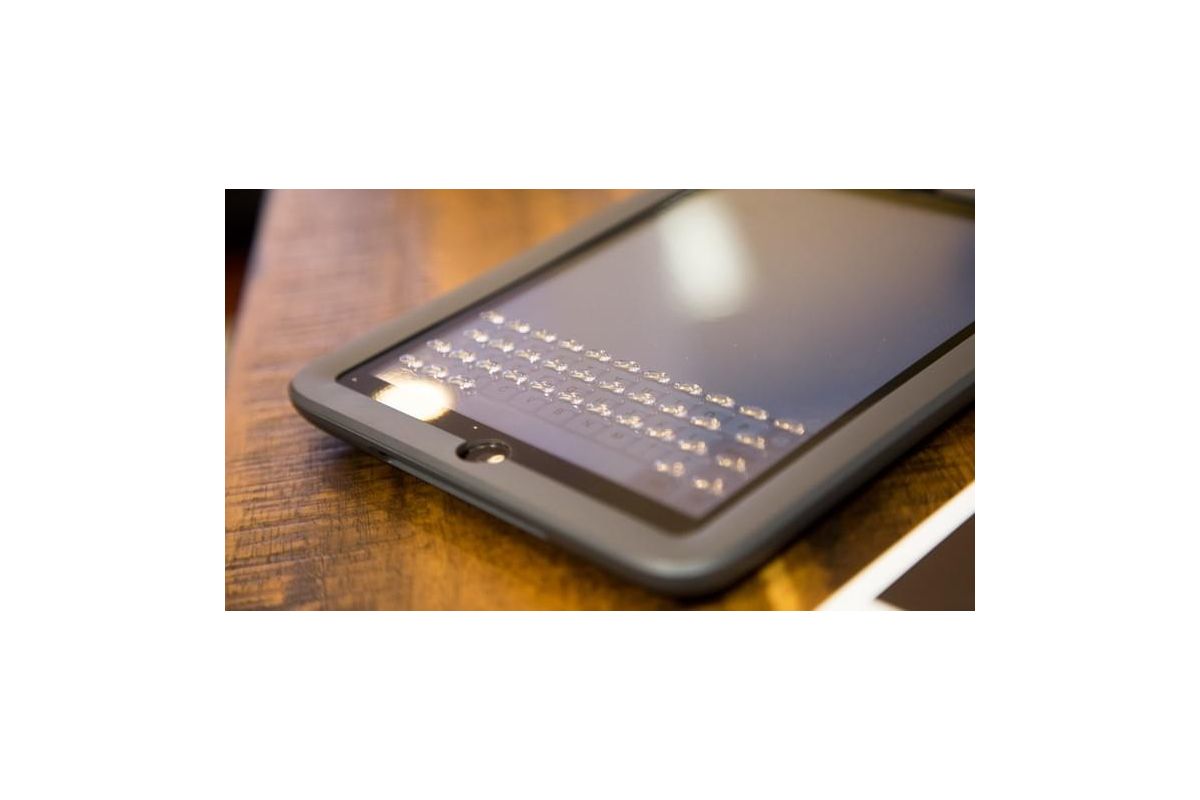 Нова тактильна клавіатура: прорив чи недолік? Нова тактильна клавіатура: прорив чи недолік?