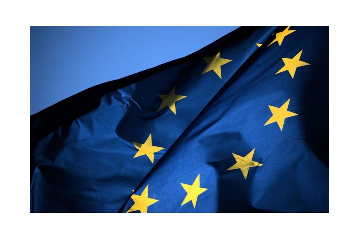 Більшість українців обирає інтеграцію з Європейським союзом Більшість українців обирає інтеграцію з Європейським союзом