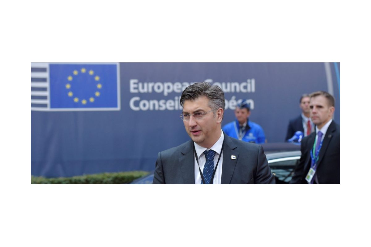 Прем’єр Хорватії пропонує допомогу Прем’єр Хорватії пропонує допомогу