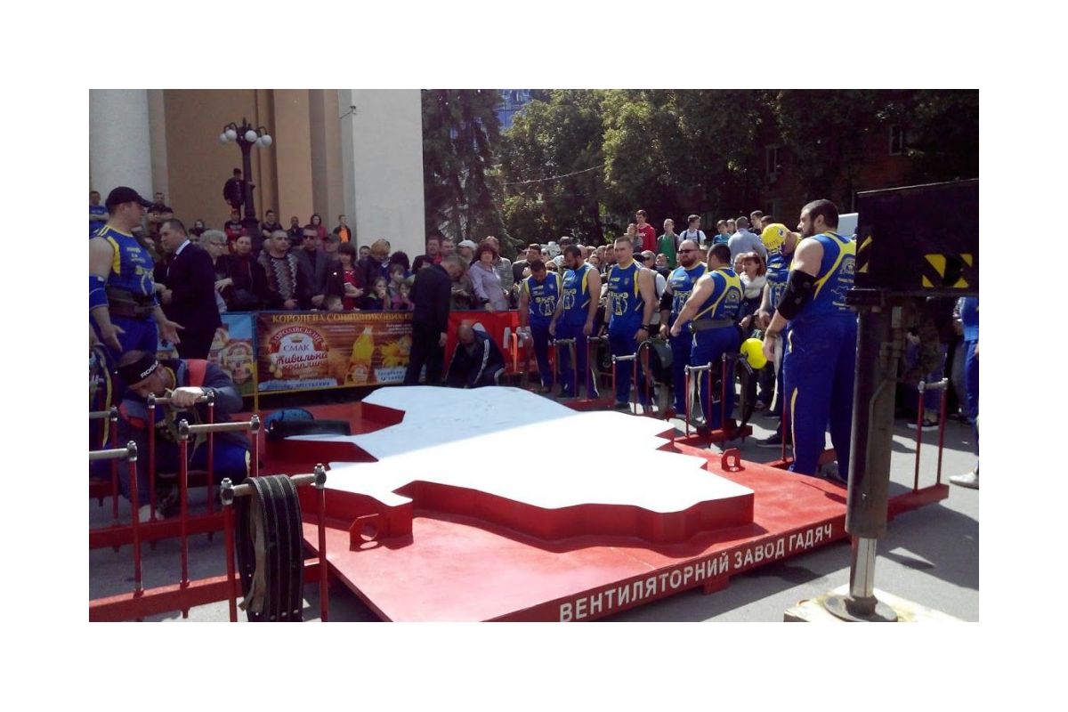 Українські спортсмени-екстремали потрапили до Книги рекордів України Українські спортсмени-екстремали потрапили до Книги рекордів України