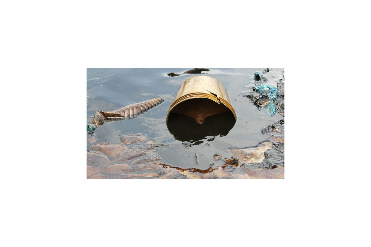 Новини України: Нафтовий танкер і суховантаж зіткнулися біля берегів Сінгапуру Новини України: Нафтовий танкер і суховантаж зіткнулися біля берегів Сінгапуру