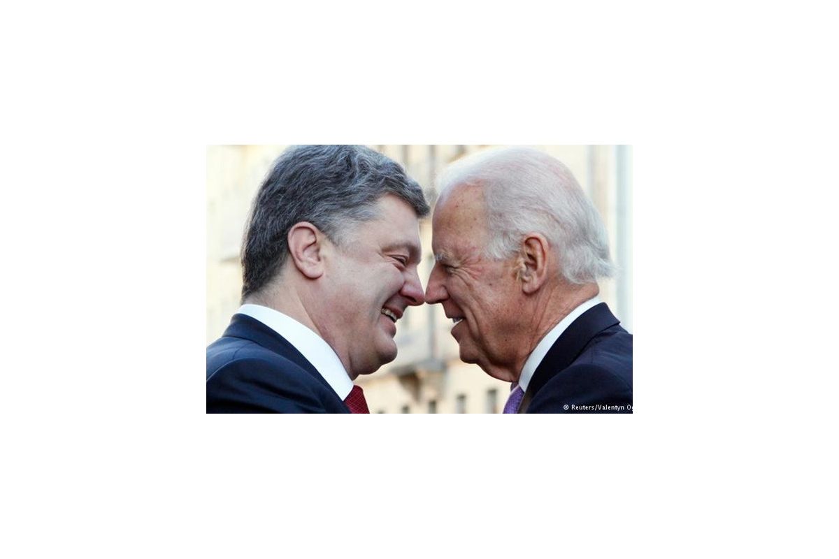 Віце-президент Америки Джо Байден поділився цінною інформацією з Петром Порошенко Віце-президент Америки Джо Байден поділився цінною інформацією з Петром Порошенко